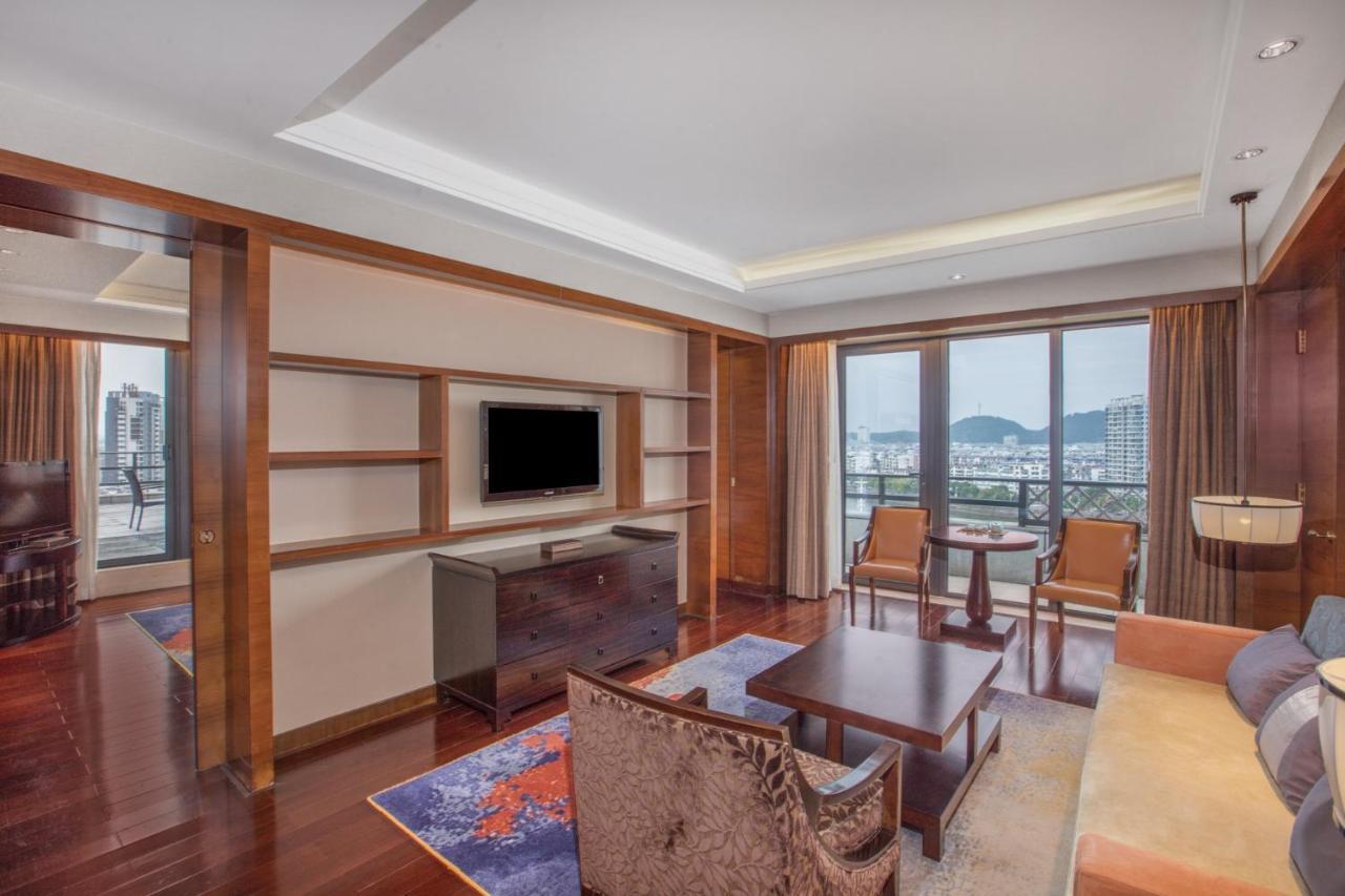 Crowne Plaza Huangshan Yucheng By Ihg Exterior photo