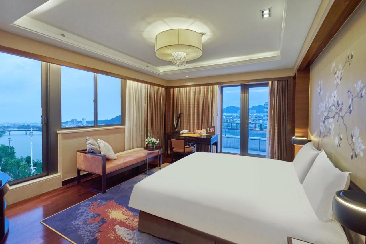 Crowne Plaza Huangshan Yucheng By Ihg Exterior photo