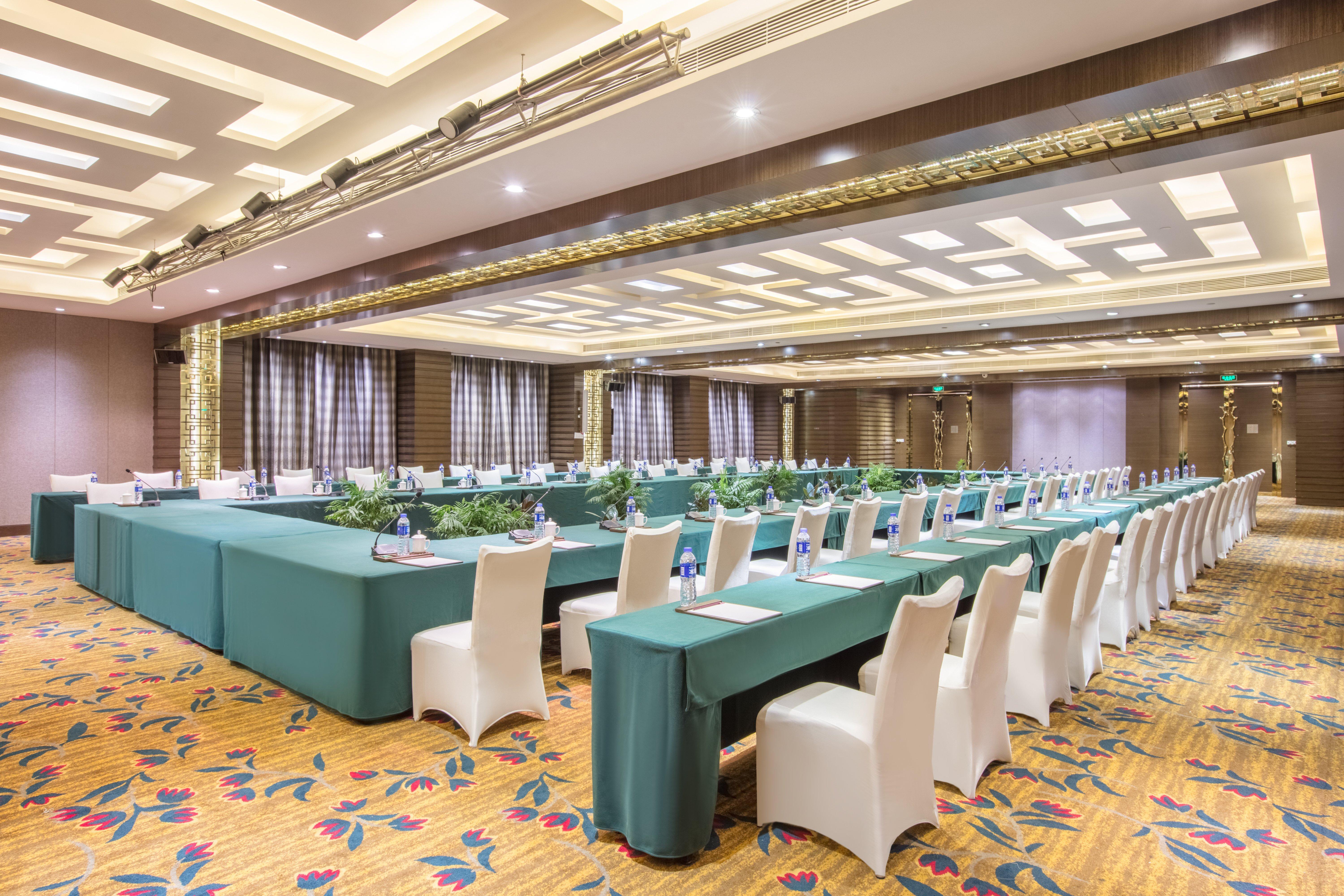 Crowne Plaza Huangshan Yucheng By Ihg Exterior photo